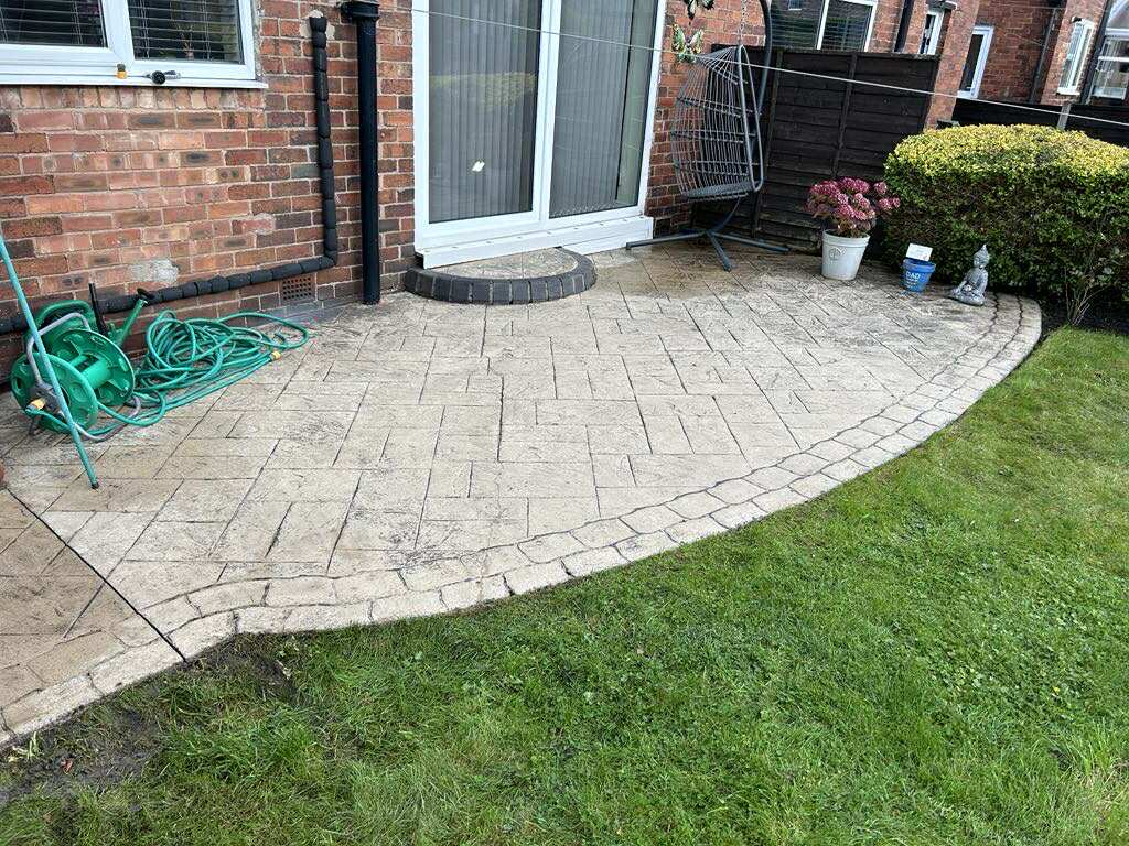 Driveway jet washing in Manchester